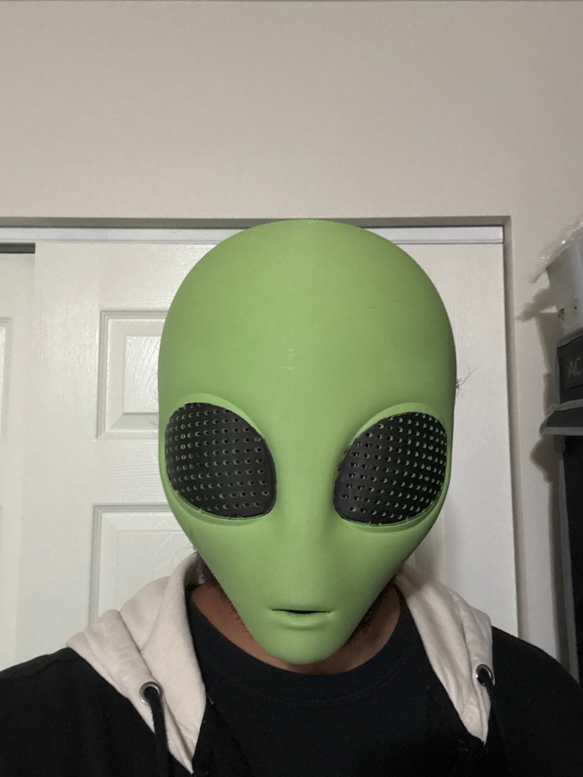 Green 3D printed alien full-face mask